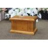 Red Oak Urn (FW0589)